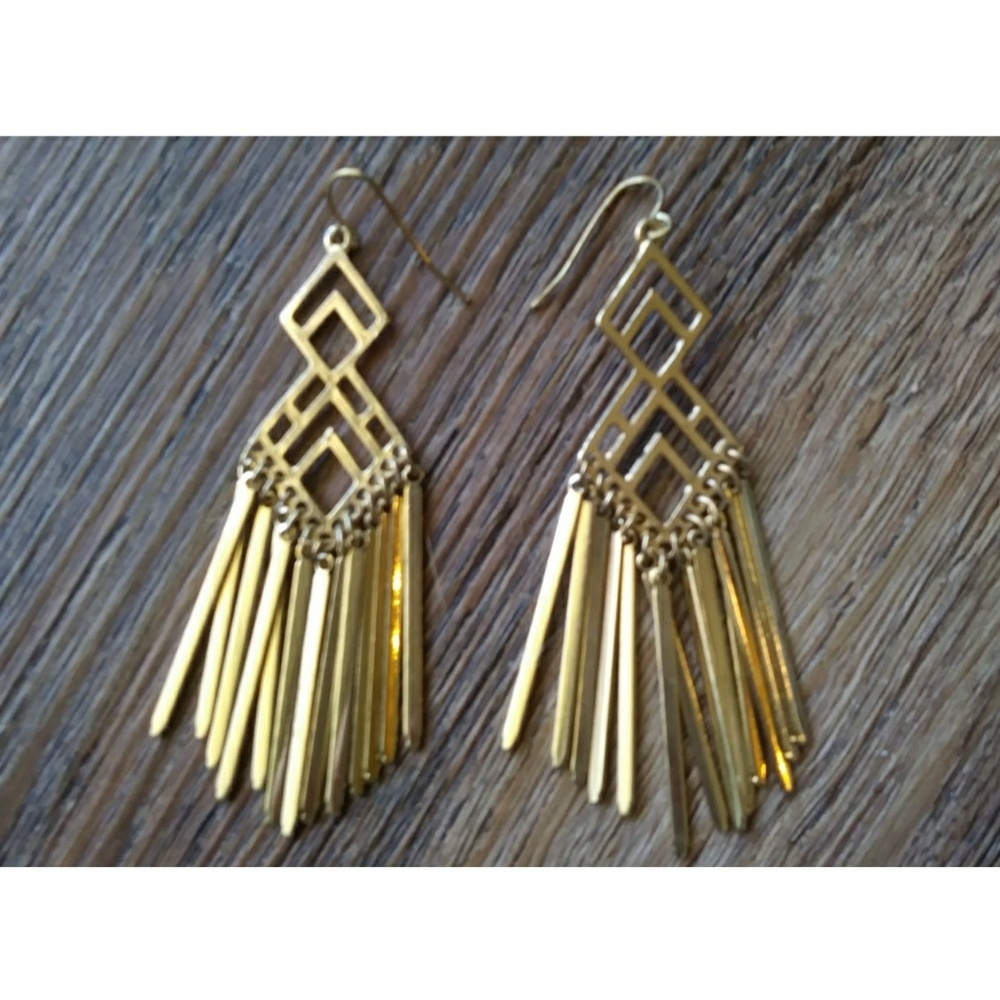 Gold geometric earrings